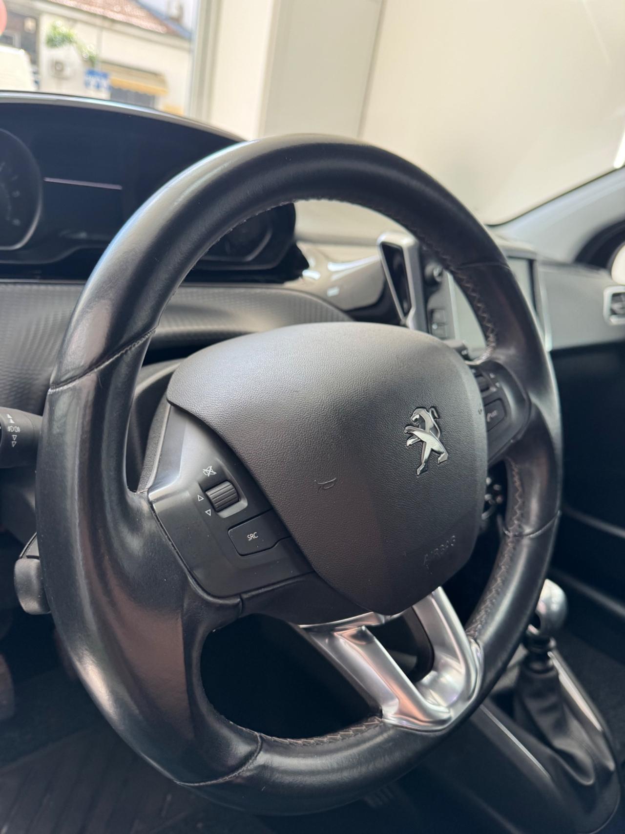 Peugeot 208 BlueHDi 100 S&S 5 porte Allure