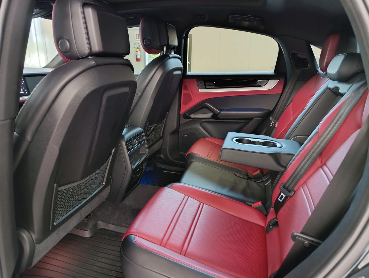 Porsche Cayenne Coupe 3.0 e-hybrid 5p.ti tiptronic