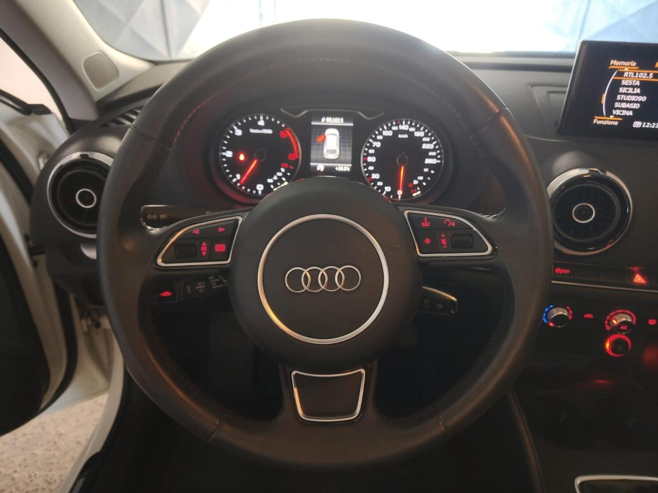 Audi A3 1.6 TDI 105 CV CR Ambition