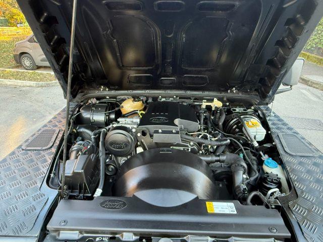 LAND ROVER Defender 90 2.2 TD4 Station Wagon S