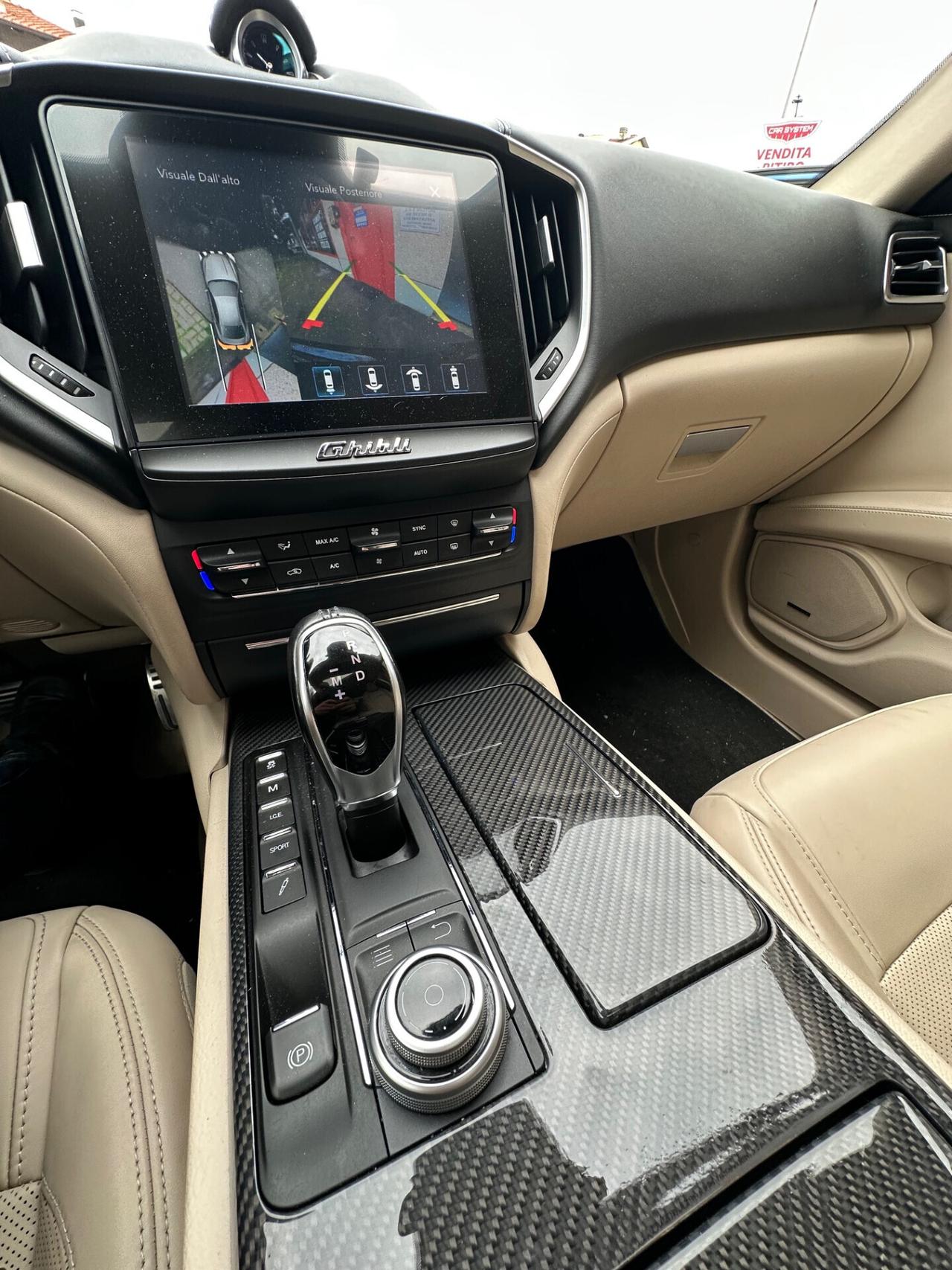 Maserati Ghibli V6 S Q4 tetto