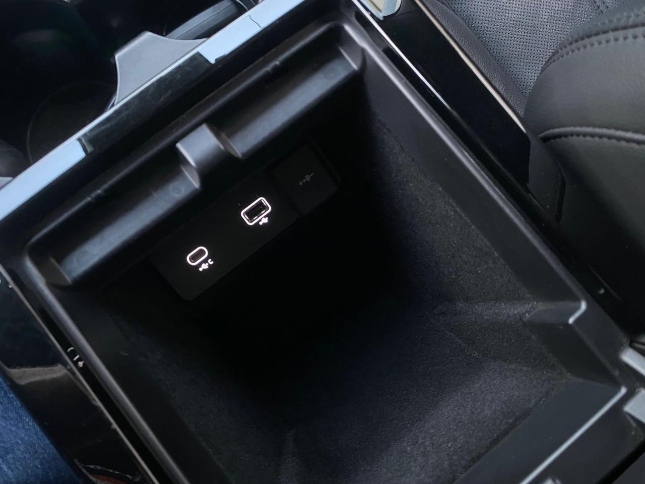 RANGE ROVER EVOQUE 2.0D AWD MHEV SE 163CV ANNO 2021