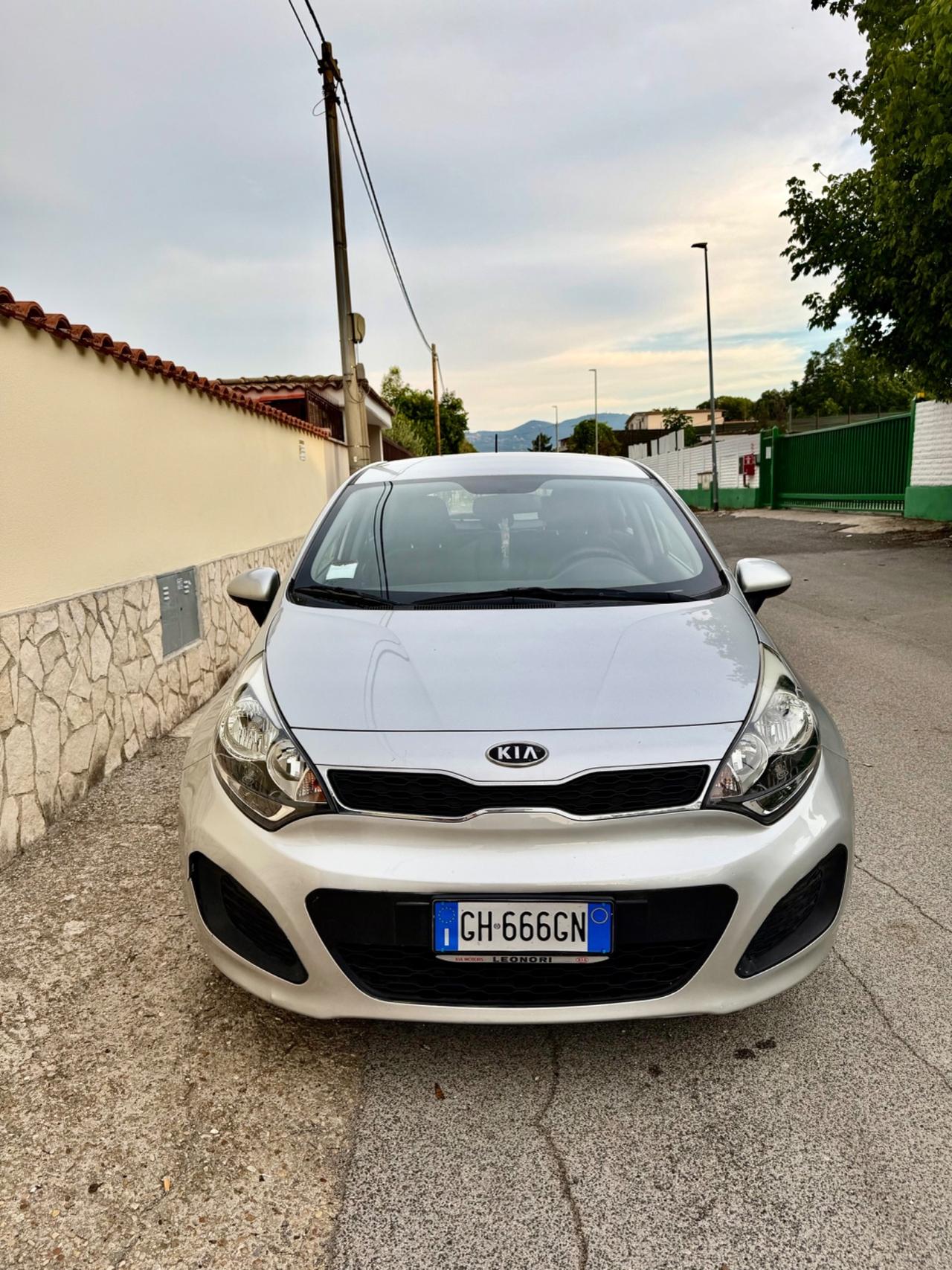 Kia Rio 1.2 CVVT 5p. Cool