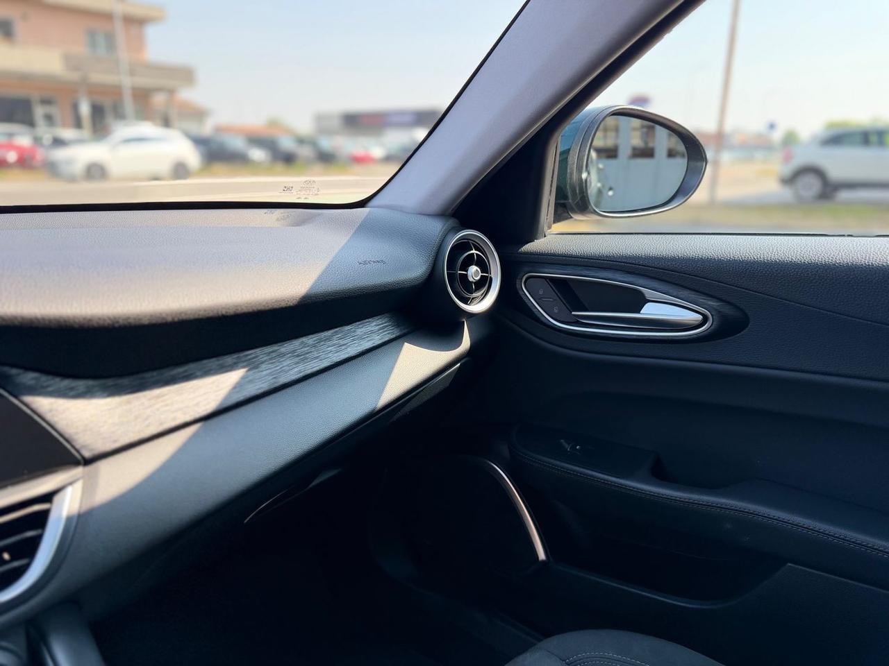 Alfa Romeo Giulia Business 2.2 #10776