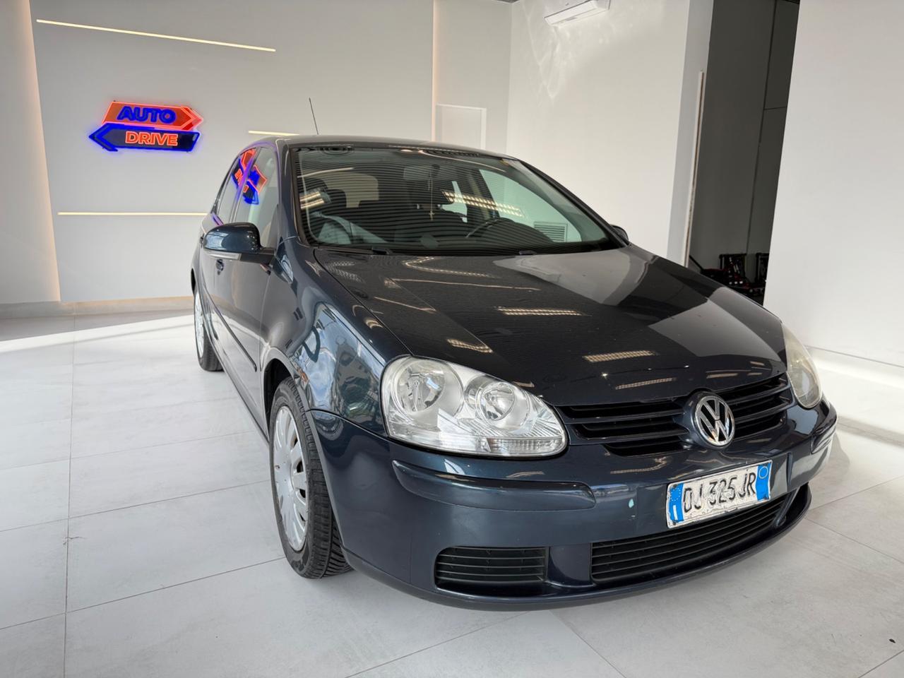 Volkswagen Golf 1.6 16V FSI 5p. Comfortline