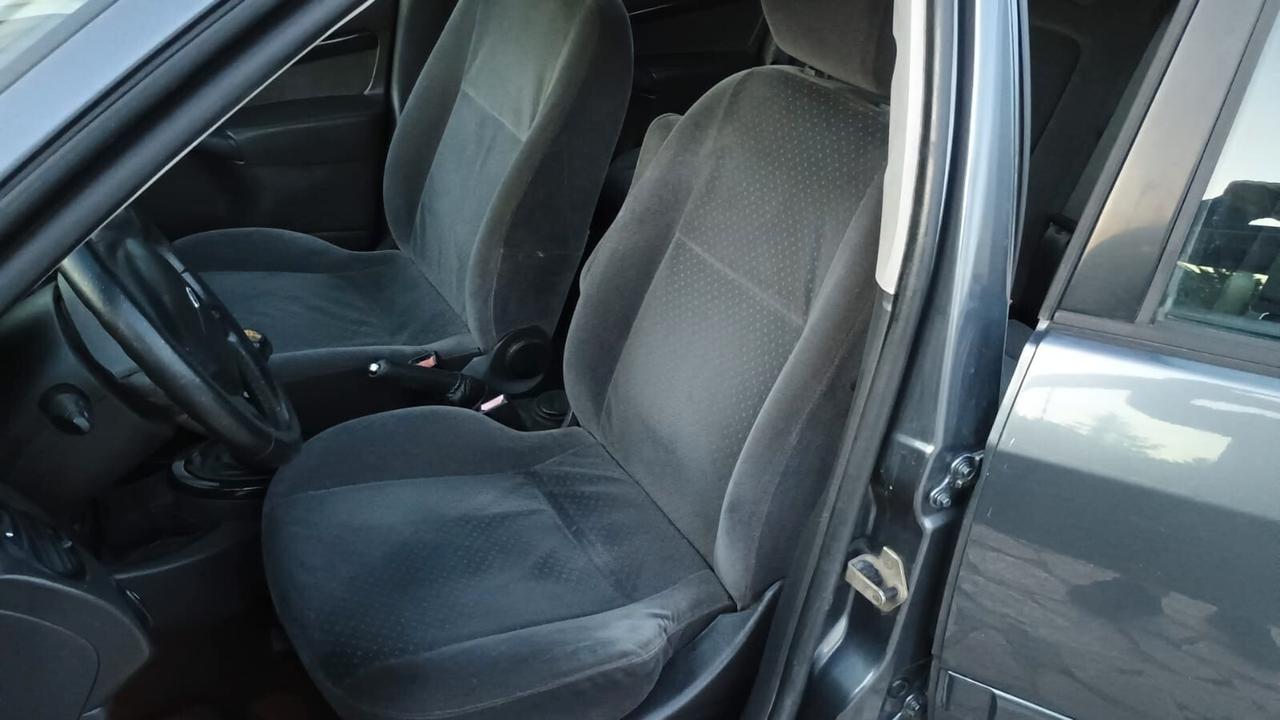 Ford Focus 1.8 TDCi (115CV) cat 5p. Zetec
