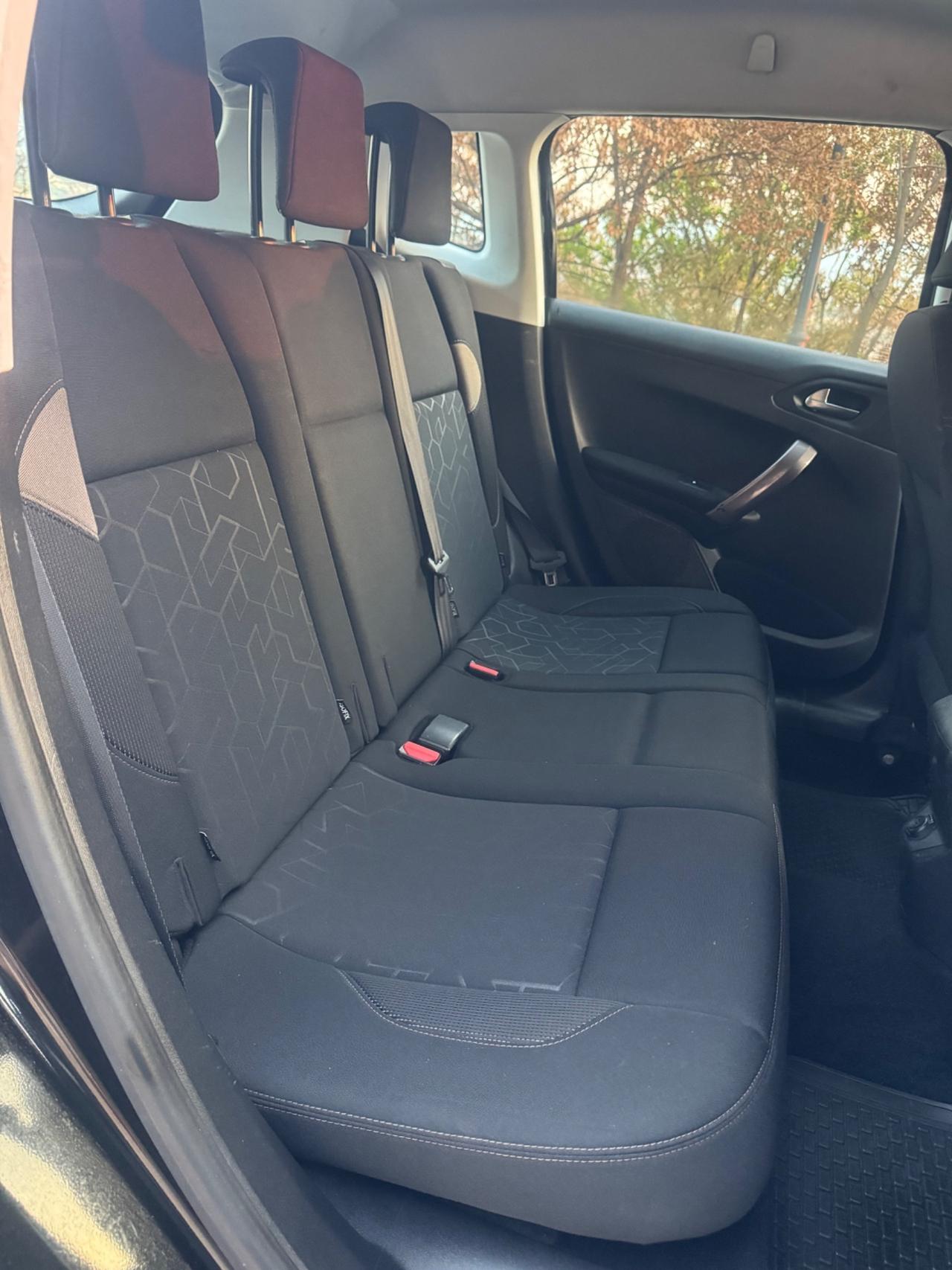 Peugeot 2008 1.4 HDi 68Cv 2014