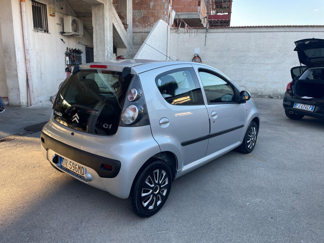 Citroen C1 1.0 5 porte airdream AMIC1 provenienza toscana