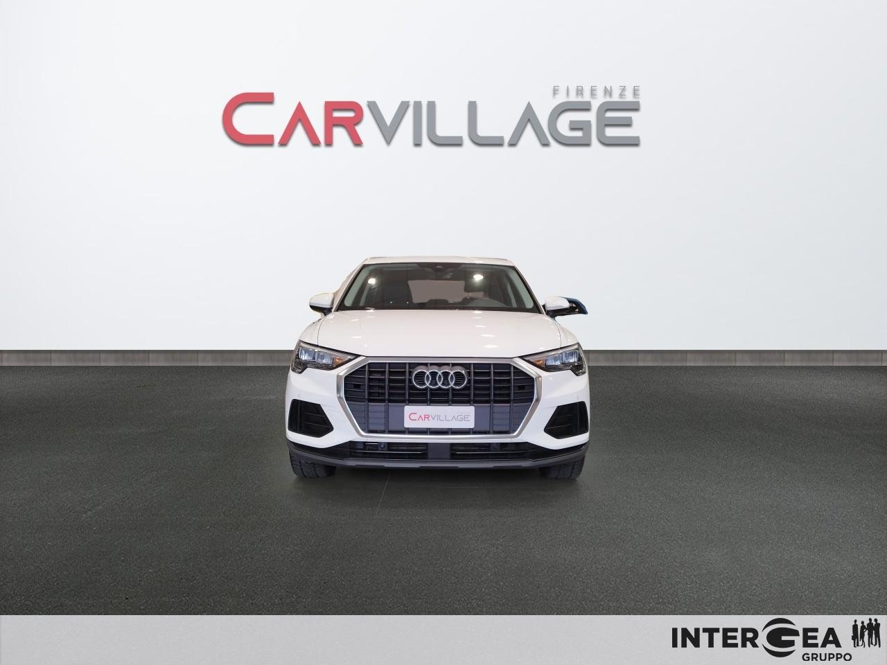 AUDI Q3 35 2.0 tdi Business s-tronic