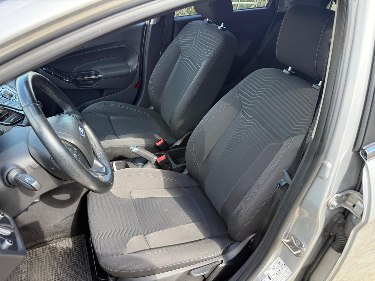 Ford Fiesta 1.5 TDCi 75CV 5 porte Titanium