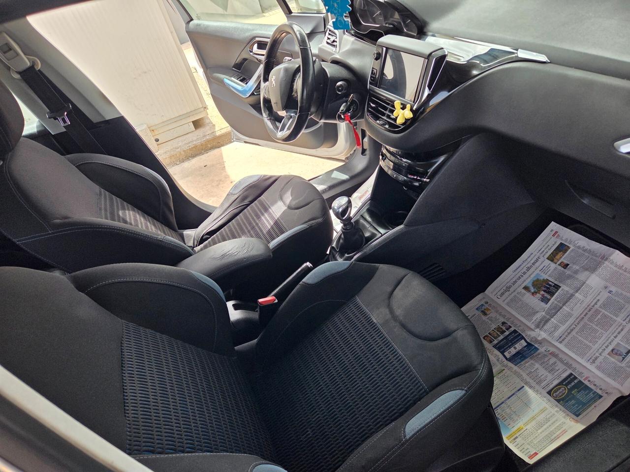 Peugeot 208 1.6 e-HDi 115 CV Stop&Start 5 porte Allure