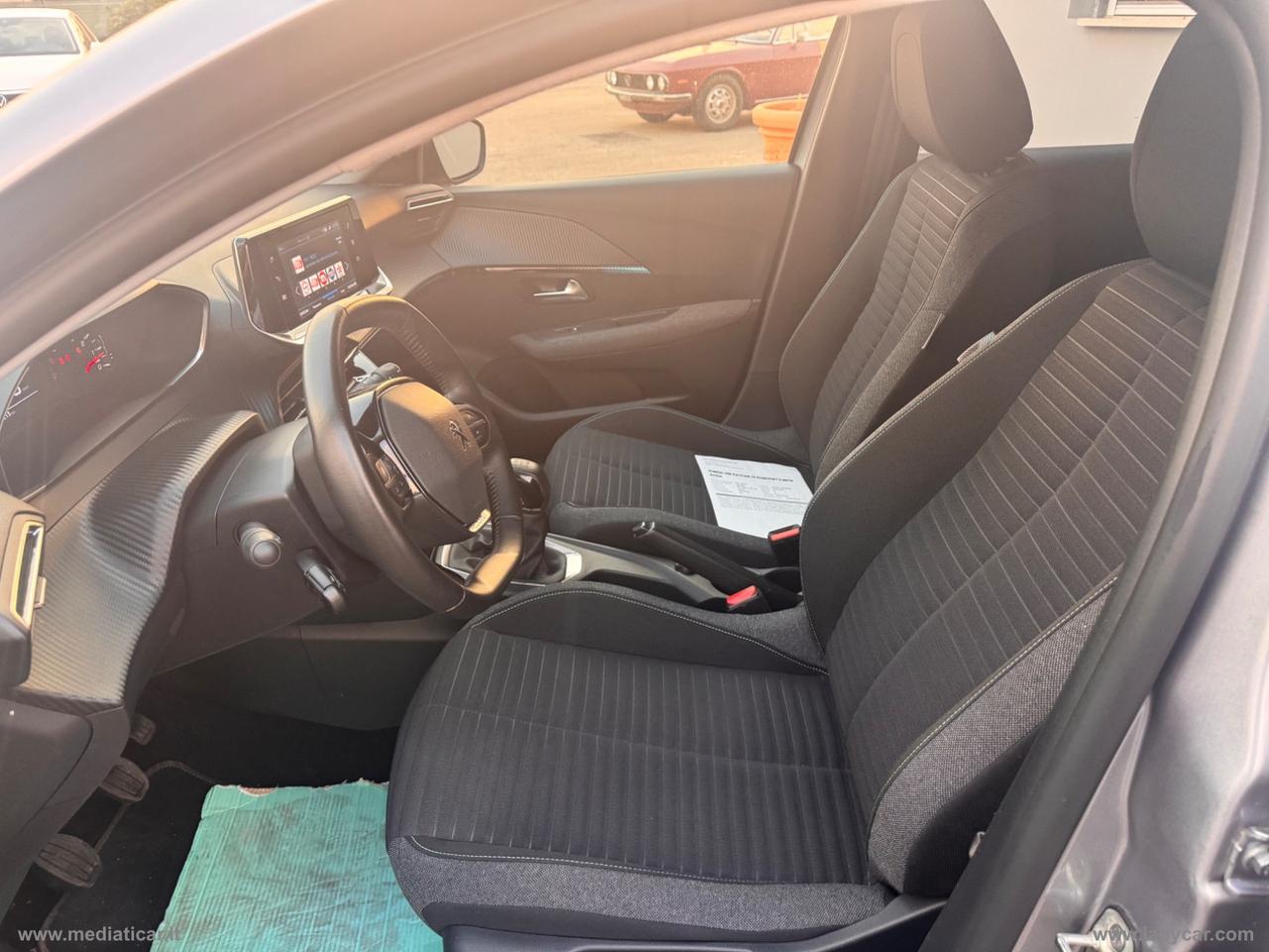 PEUGEOT 208 PureTech 82 5p. Active