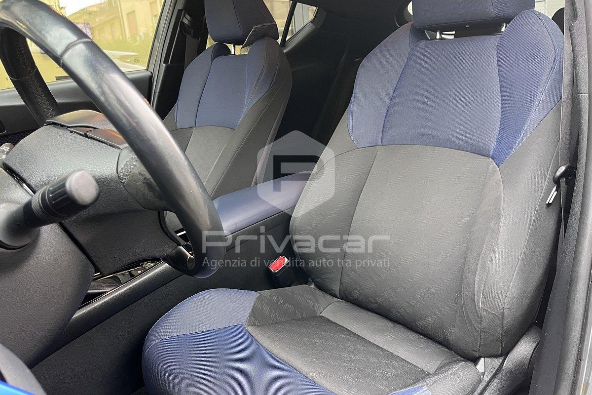 TOYOTA C-HR 1.8 Hybrid E-CVT Lounge