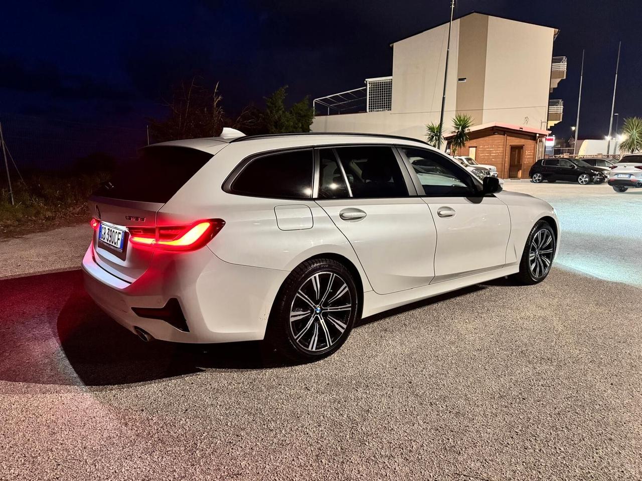 Bmw 318d Touring Business Advantage Aut.