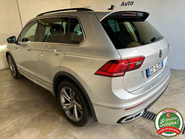 VOLKSWAGEN Tiguan 2.0 TDI 150 CV SCR DSG R-Line GANCIO TRAINO