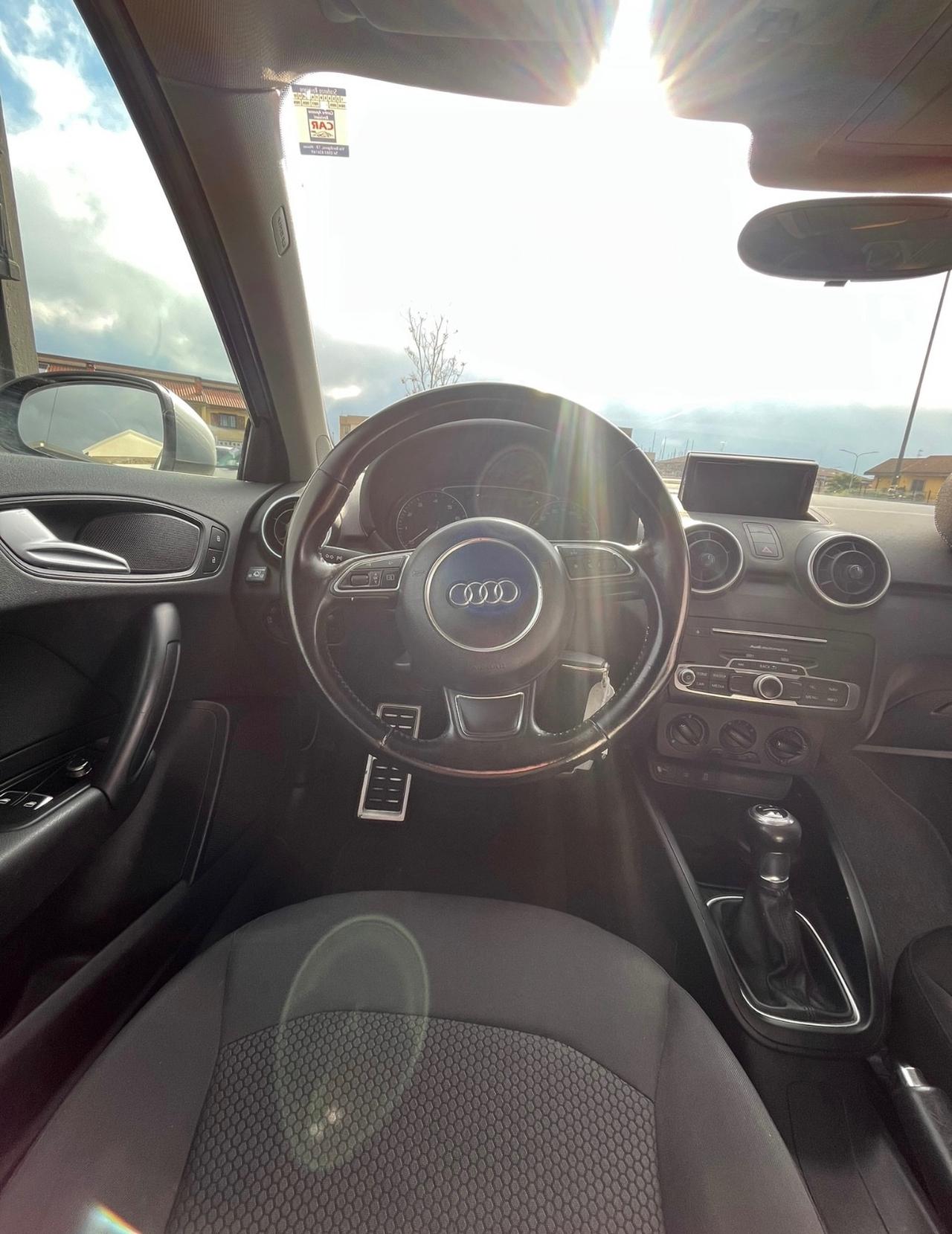 Audi A1 SPB 1.0 TFSI ultra Admired