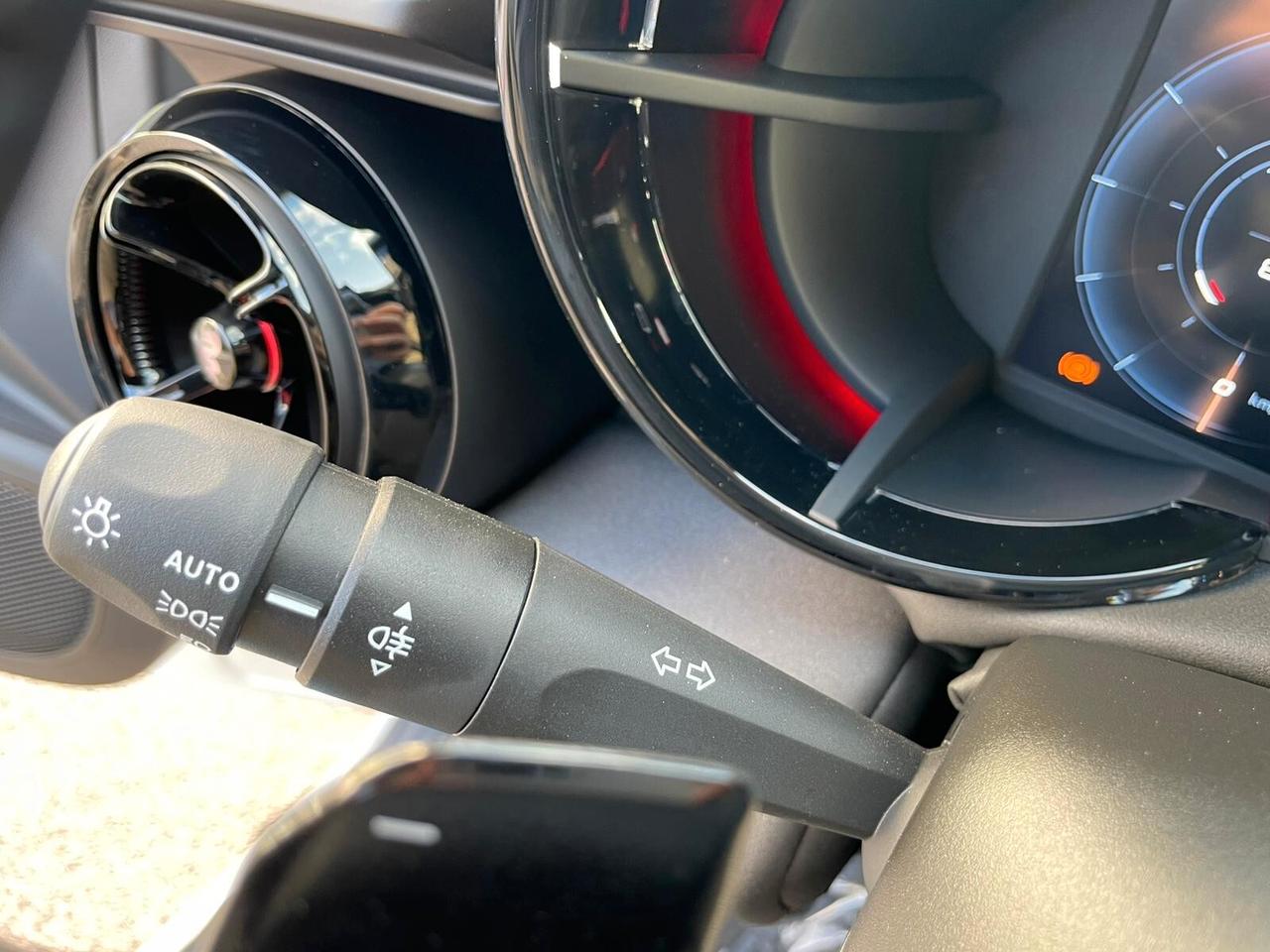 Alfa Romeo Junior 1.2 136 CV Hybrid eDCT6 Speciale