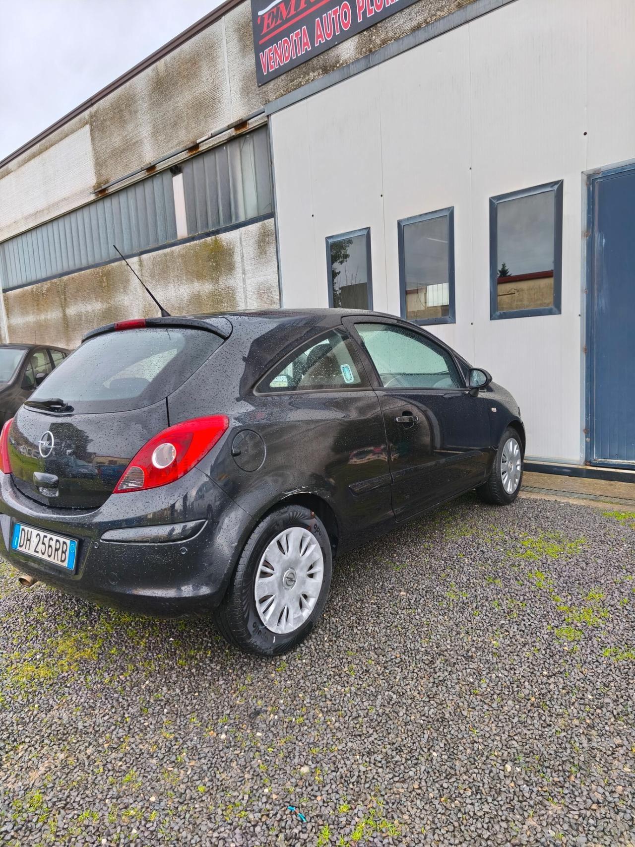 Opel Corsa 1.2 3 porte Enjoy