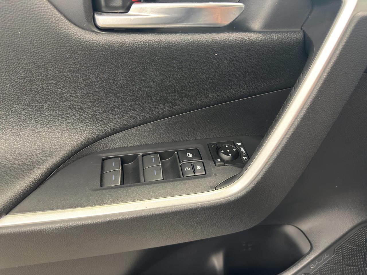 Toyota Rav4 2.5 vvt-ie h Active 2wd 218cv e-cvt