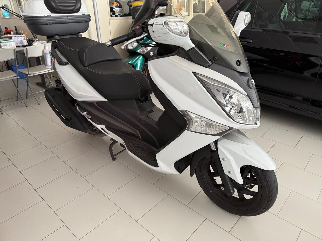 Sym ADX 300 Bauletto