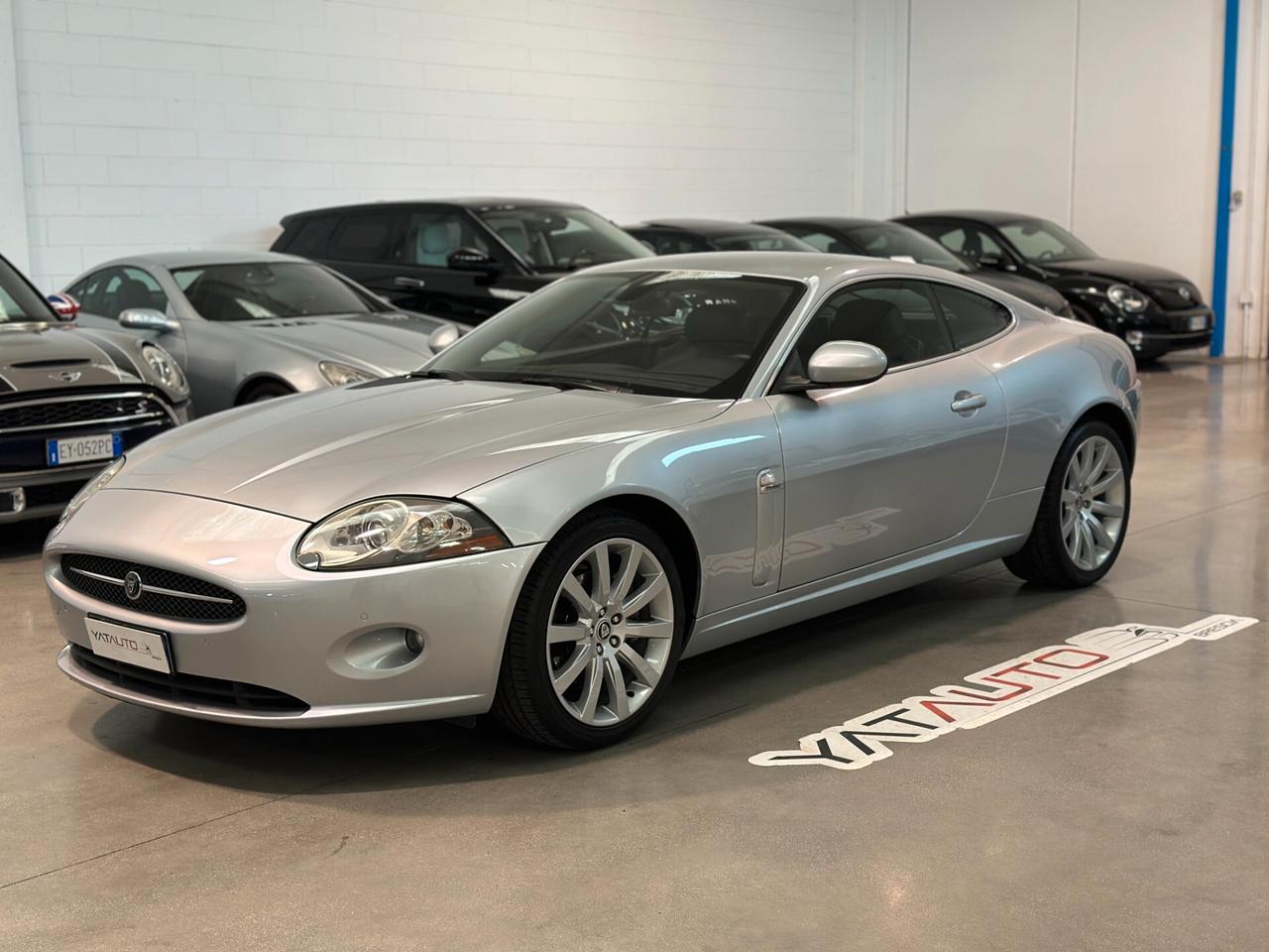 Jaguar XK 4.2 V8 Coupé