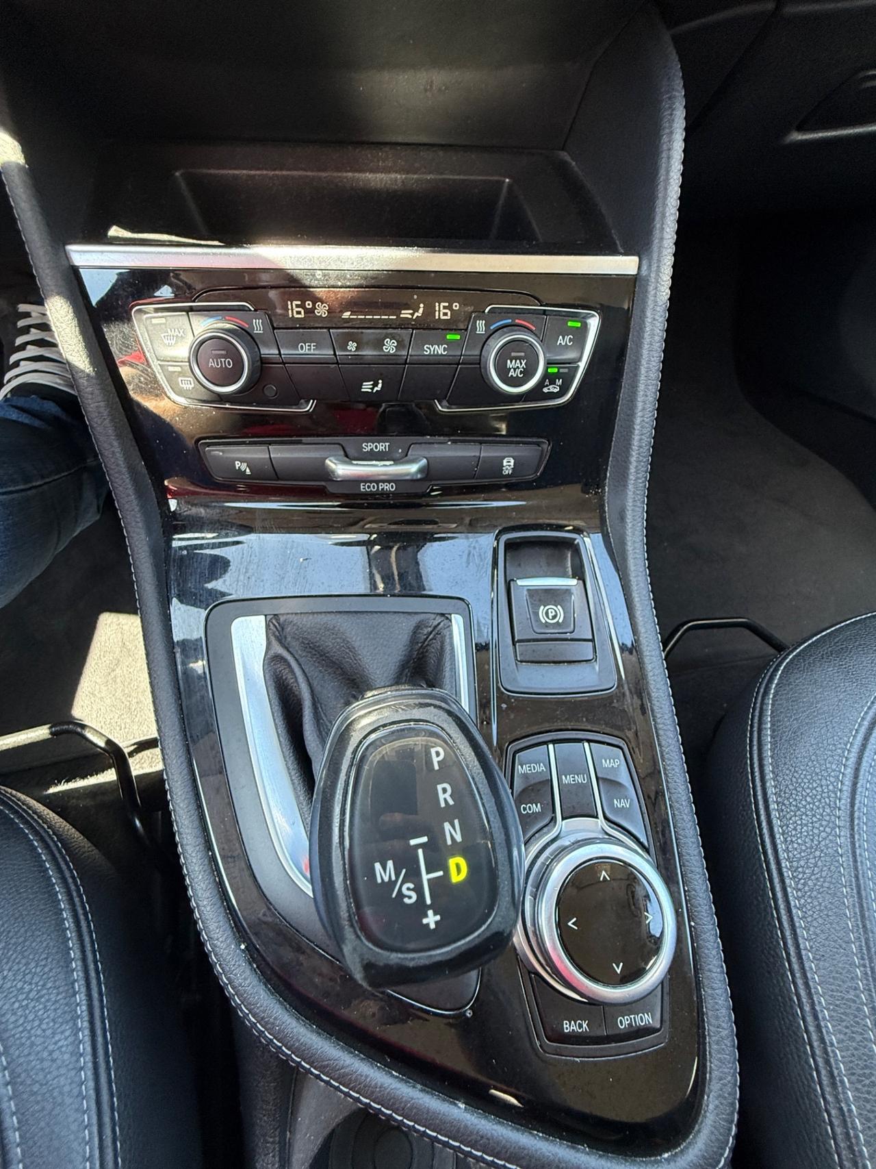 Bmw 2er Active Tourer 216d Luxury