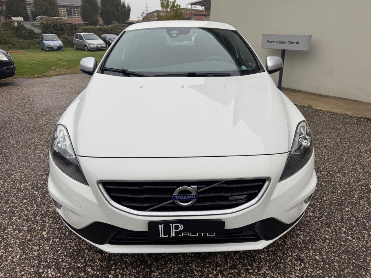 Volvo V40 D2 1.6 Powershift R-design Kinetic