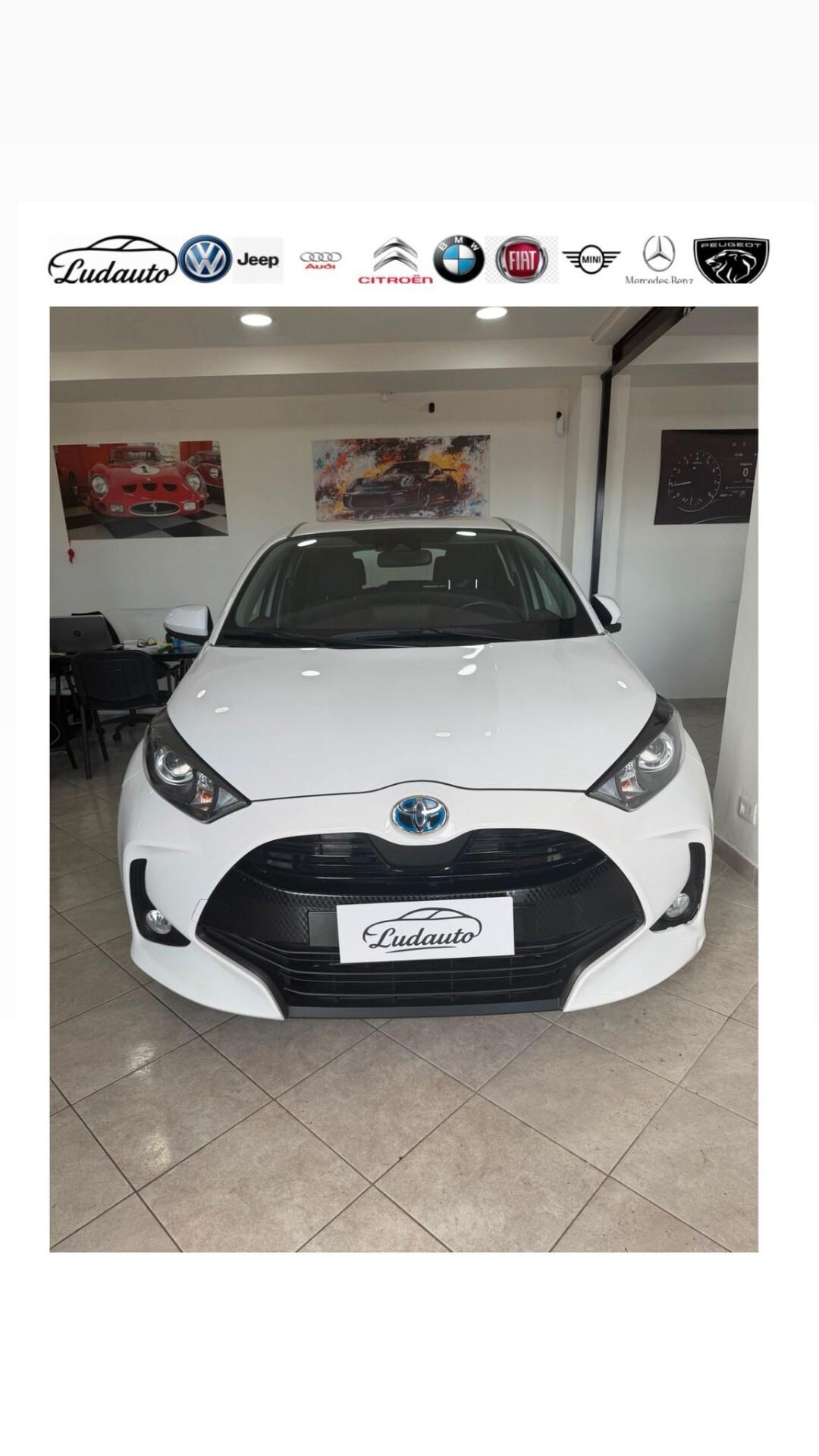 Toyota Yaris 1.5 Hybrid 5 porte Active