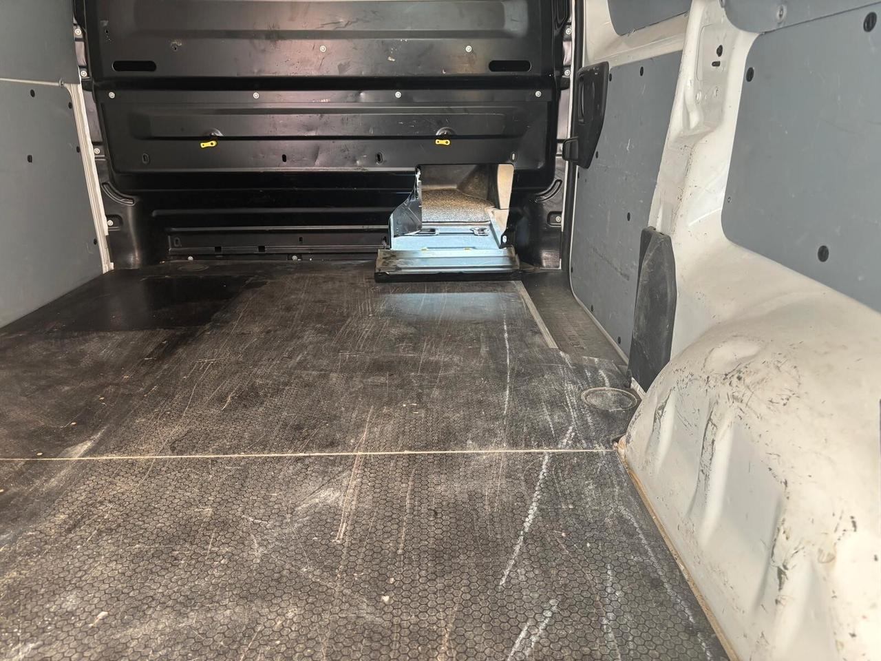 Citroen Jumpy 1.5 BlueHDi 120cv S&S Furgone M Club 3Posti