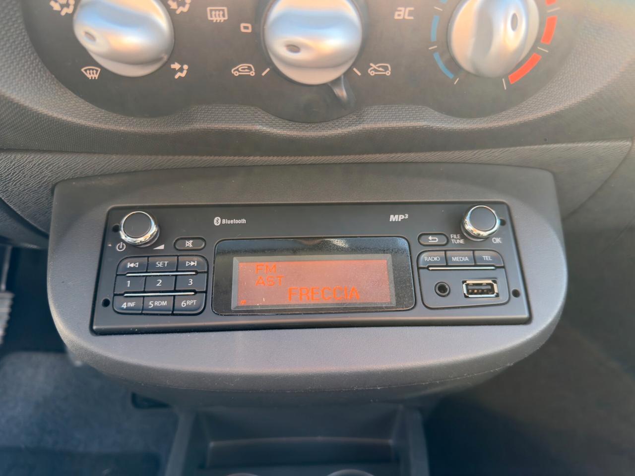 Renault Twingo 1.2 16V Night&Day