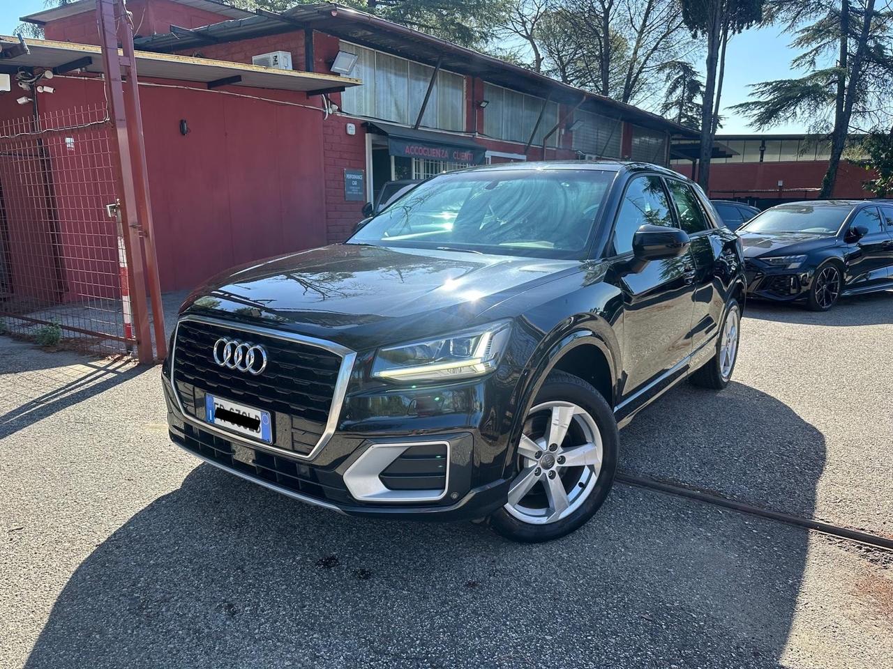 Audi Q2 30 TDI Admired fari led *promo*