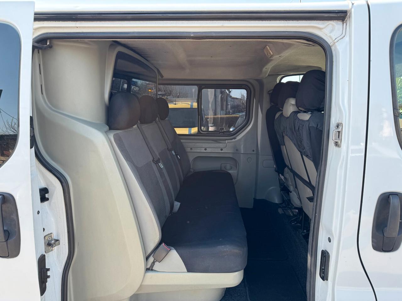 Opel Vivaro 29 2.0 CDTI PC-TN Combi Semivetrato M1