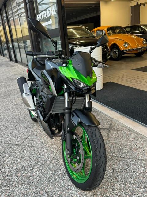 Kawasaki Z 500 SE ABS SOLO 400 KM!!!