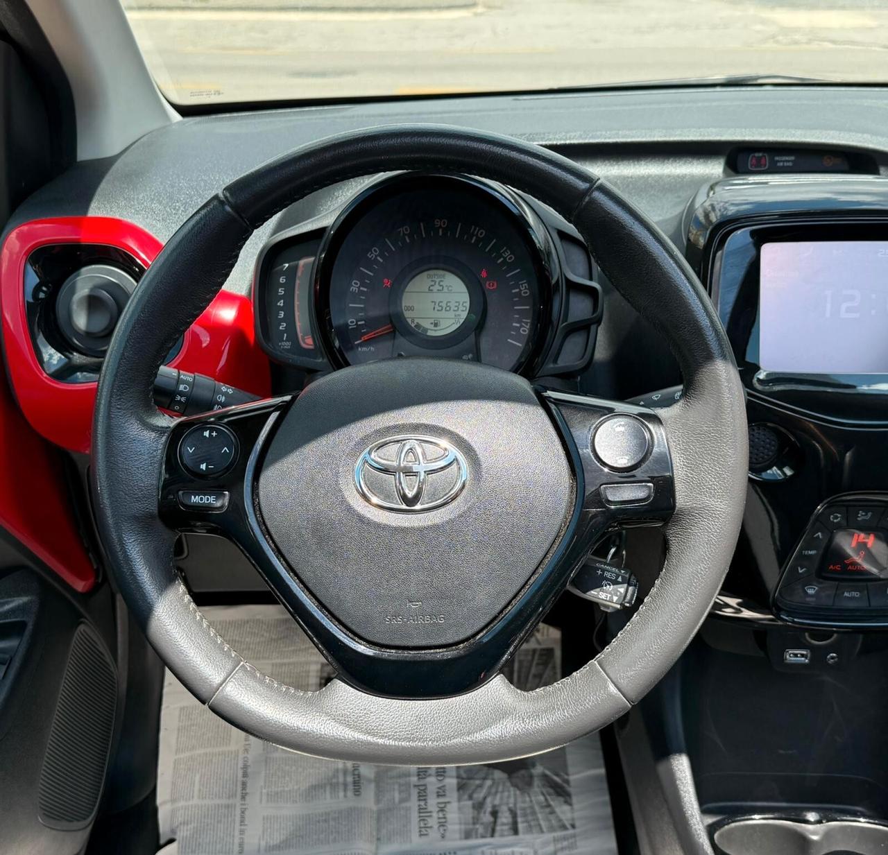 Toyota Aygo 2015 Cabrio