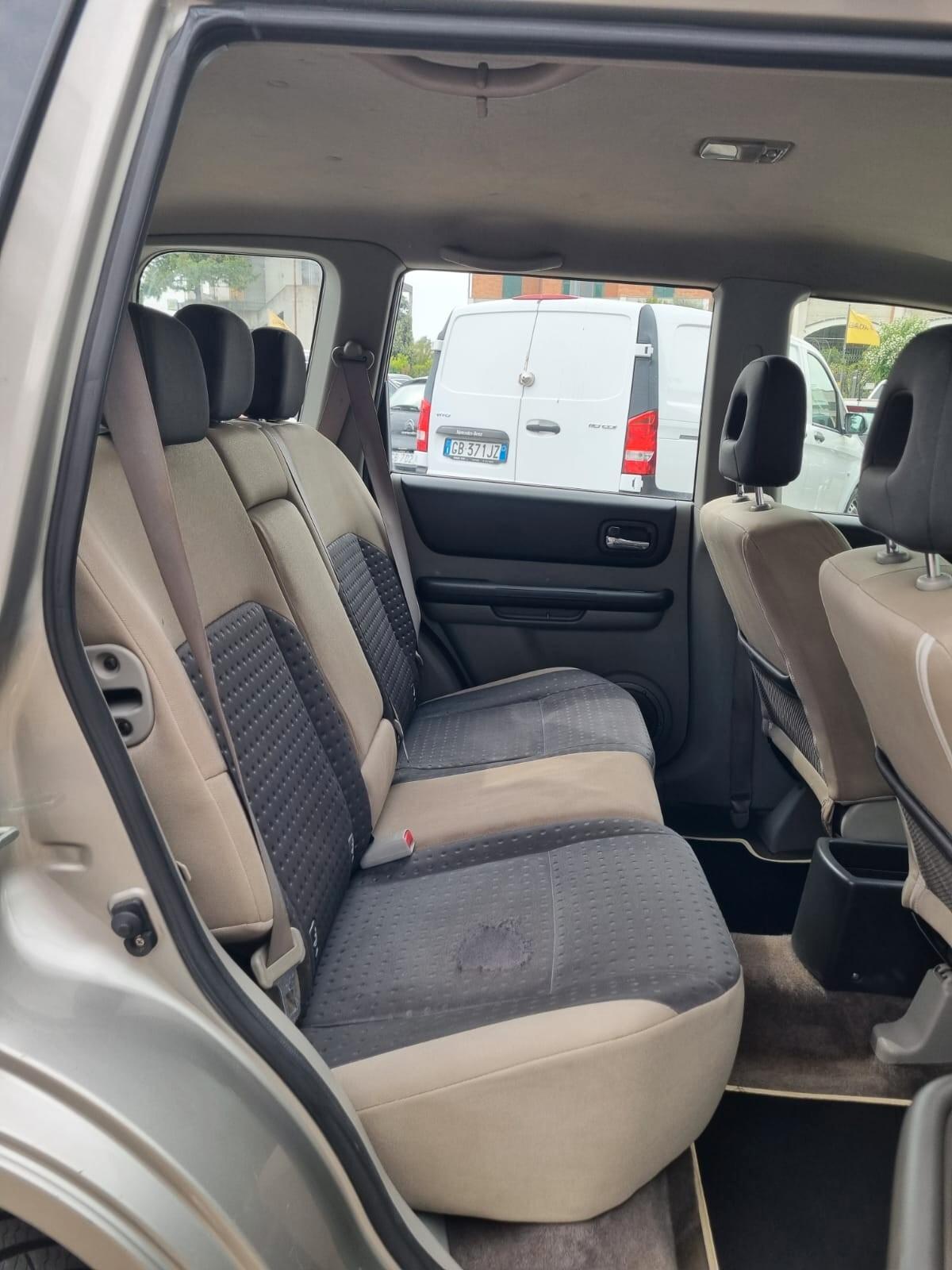 Nissan X-Trail 2.2 TD Di Elegance