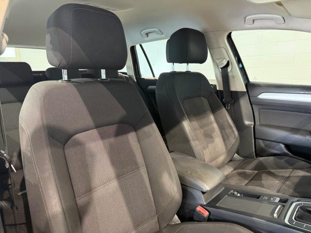 VOLKSWAGEN Passat Variant 1.6TDI Comfortline Business BlueMotion Technology