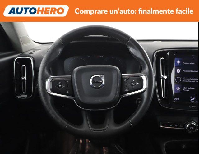 VOLVO XC40 D4 AWD Geartronic Momentum
