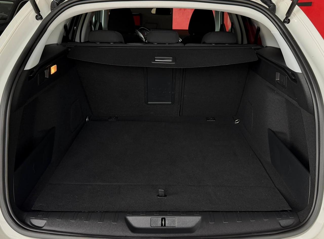 Peugeot 308 BlueHDi 100 S&S SW Business