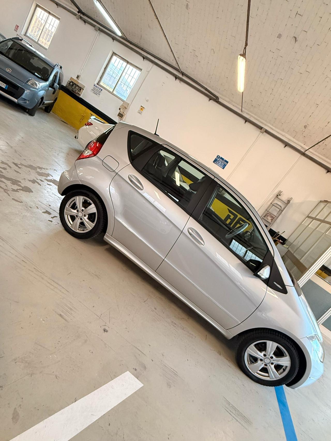 Mercedes-benz A 160 A 160 CDI Premium