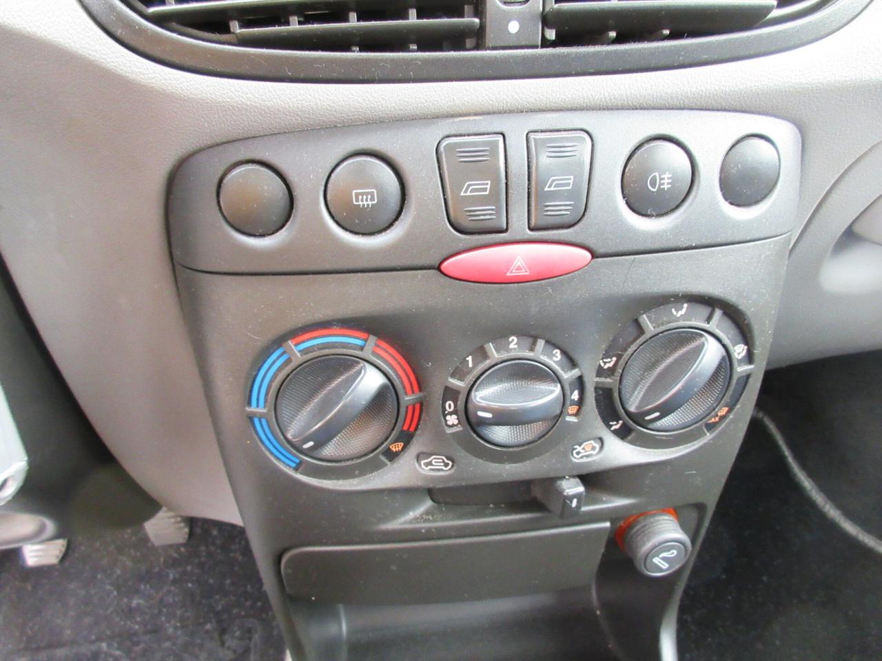 Fiat Punto 1.2i cat 5 porte