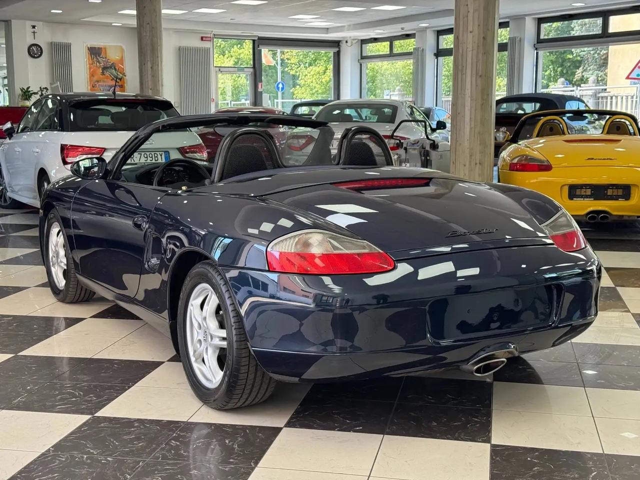 Porsche Boxster 2.5i 24V cat