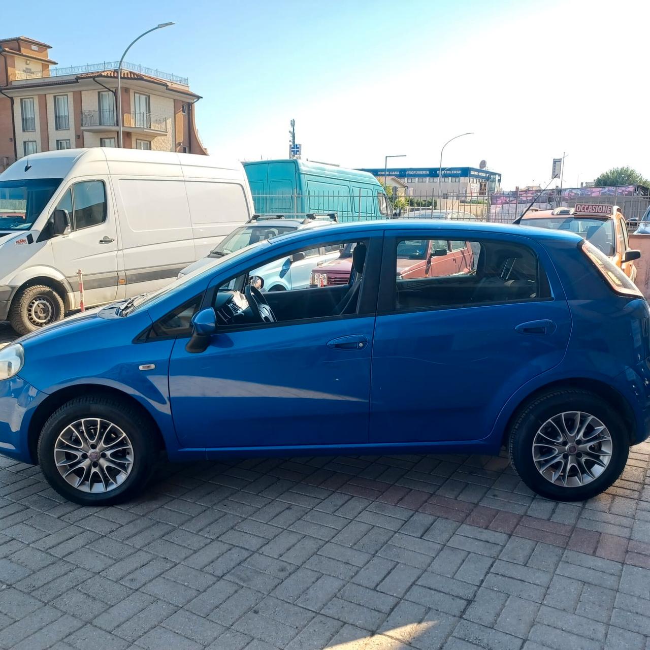126628KM PUNTO EVO 1.4 NEOPATENTATI BEN CONSERVATA