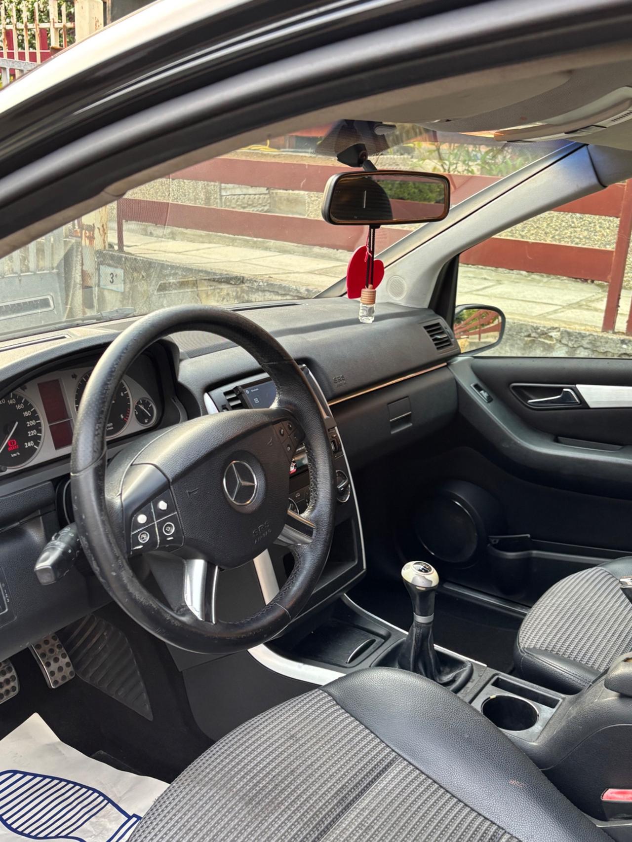 Mercedes-benz B 180 B 180 CDI