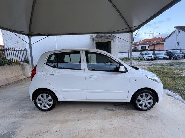 HYUNDAI i10 1.1 12V EURO 5 BENZ OK NEOP POCHISSIMI CHILOMETRI
