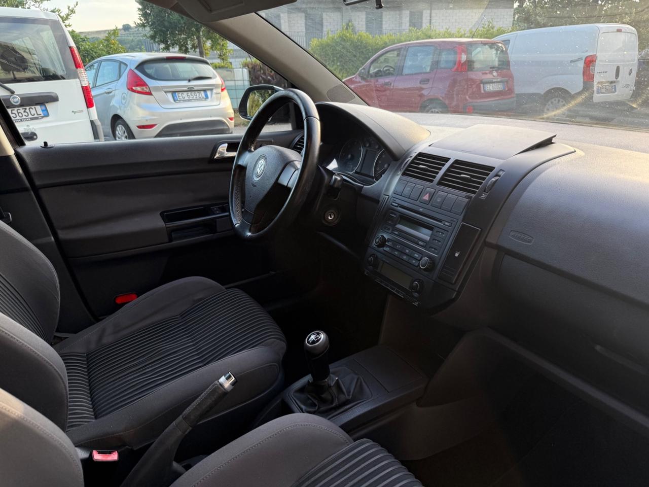 Volkswagen Polo 1.4 80CV TDI 5p. Sportline