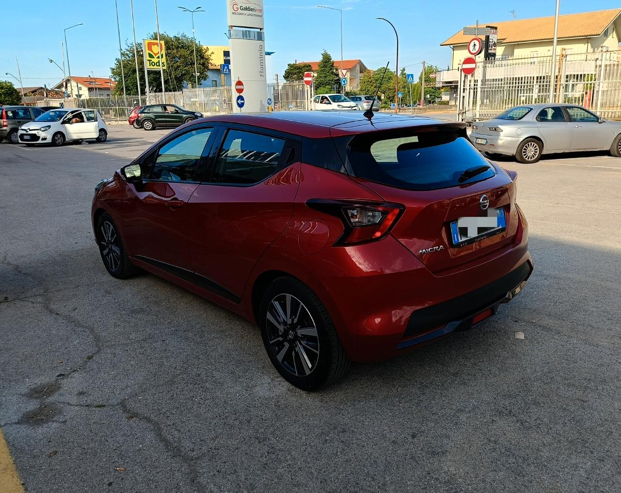 Nissan Micra 1.0L 12V 5 porte Visia+