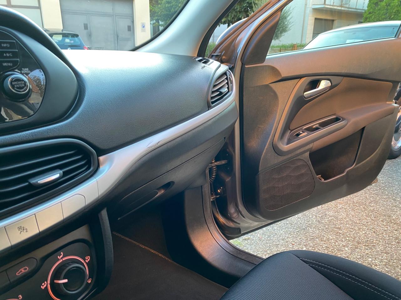 Fiat Tipo 1.4 5 porte Easy NEOPATENTATI!!!