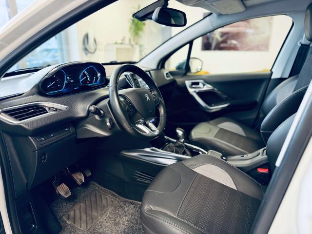 Peugeot 2008 1.6 e-hdi 8v Allure Pano