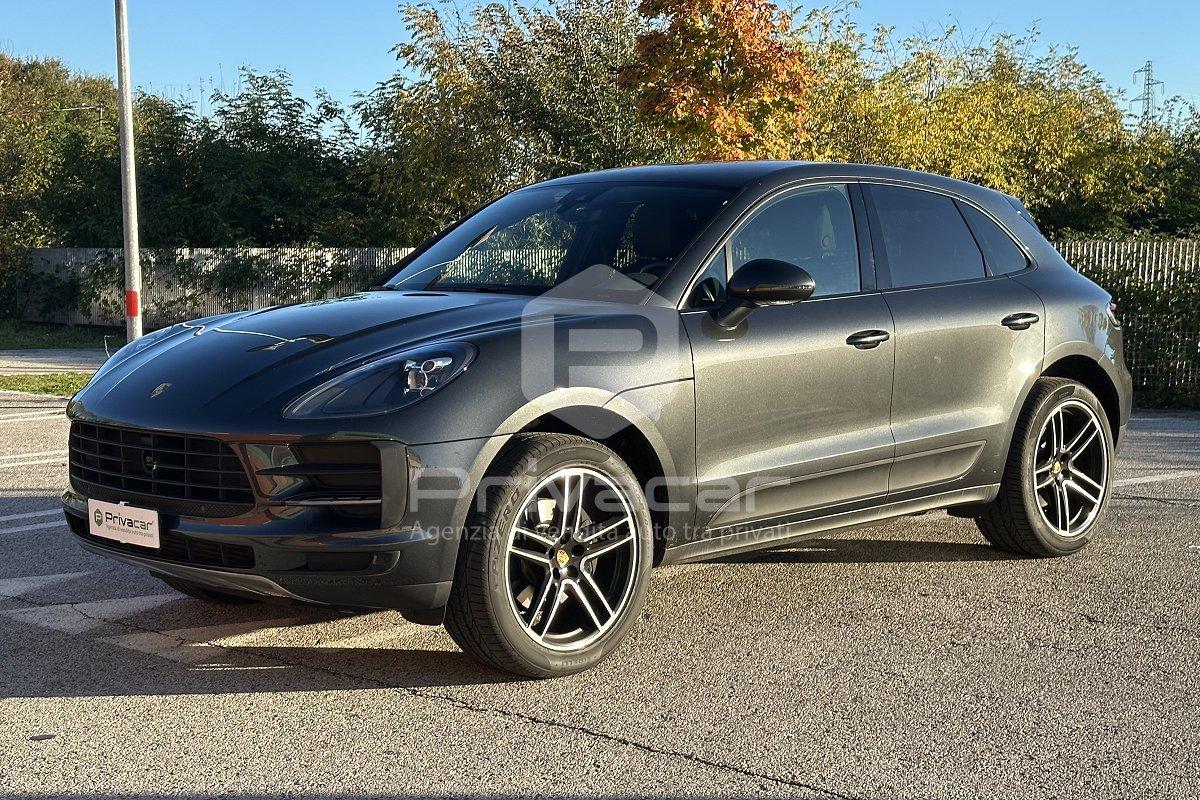 PORSCHE Macan 2.0