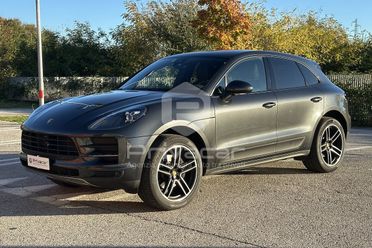 PORSCHE Macan 2.0